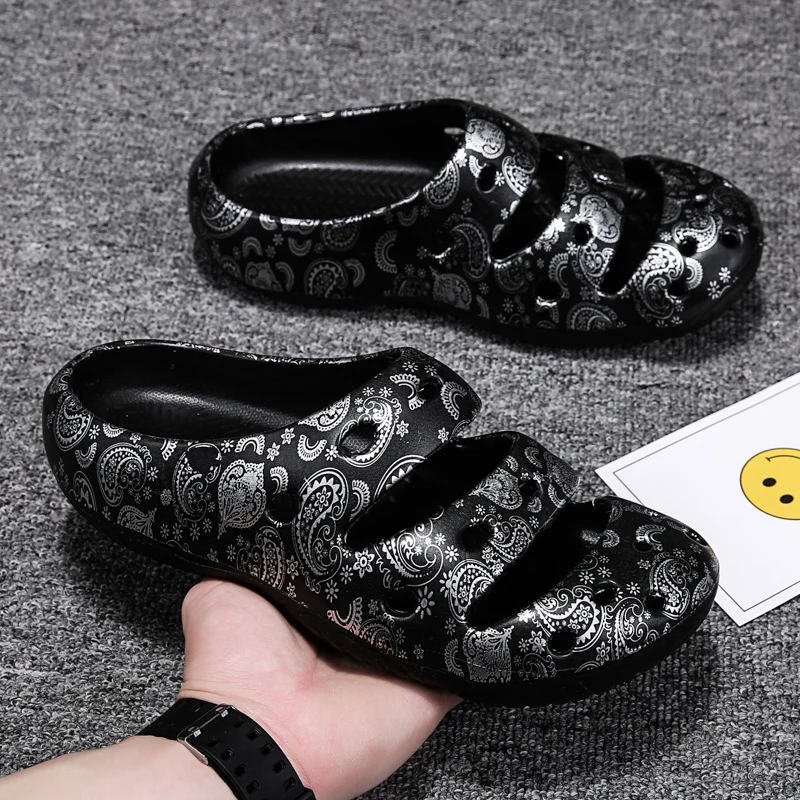 New Fashion Men Slippers Designer Slides Summer Beach Sandals Man Shoes Comfortable House Slippers Trend Wild Outdoor Slipper