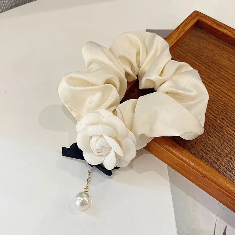 New Handmade Vintage Camellia Hair Accessories For Women Elegant  Rose Pearl Autumn Winter Girl Head Accessories Gum Wholesale