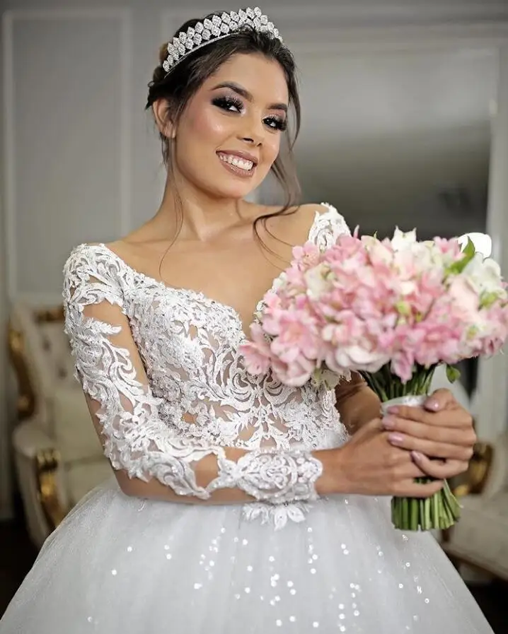 Vestido de novia de manga larga con encaje y botones, elegante, ilusión, tren de barrido, vestido de novia con apliques