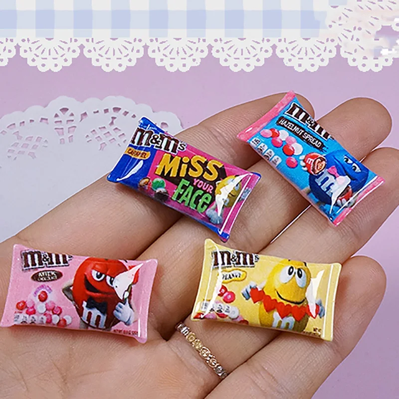 New 10pcs Dollhouse Miniature Food Chocolate Candy Snacks Model for Doll Accessories