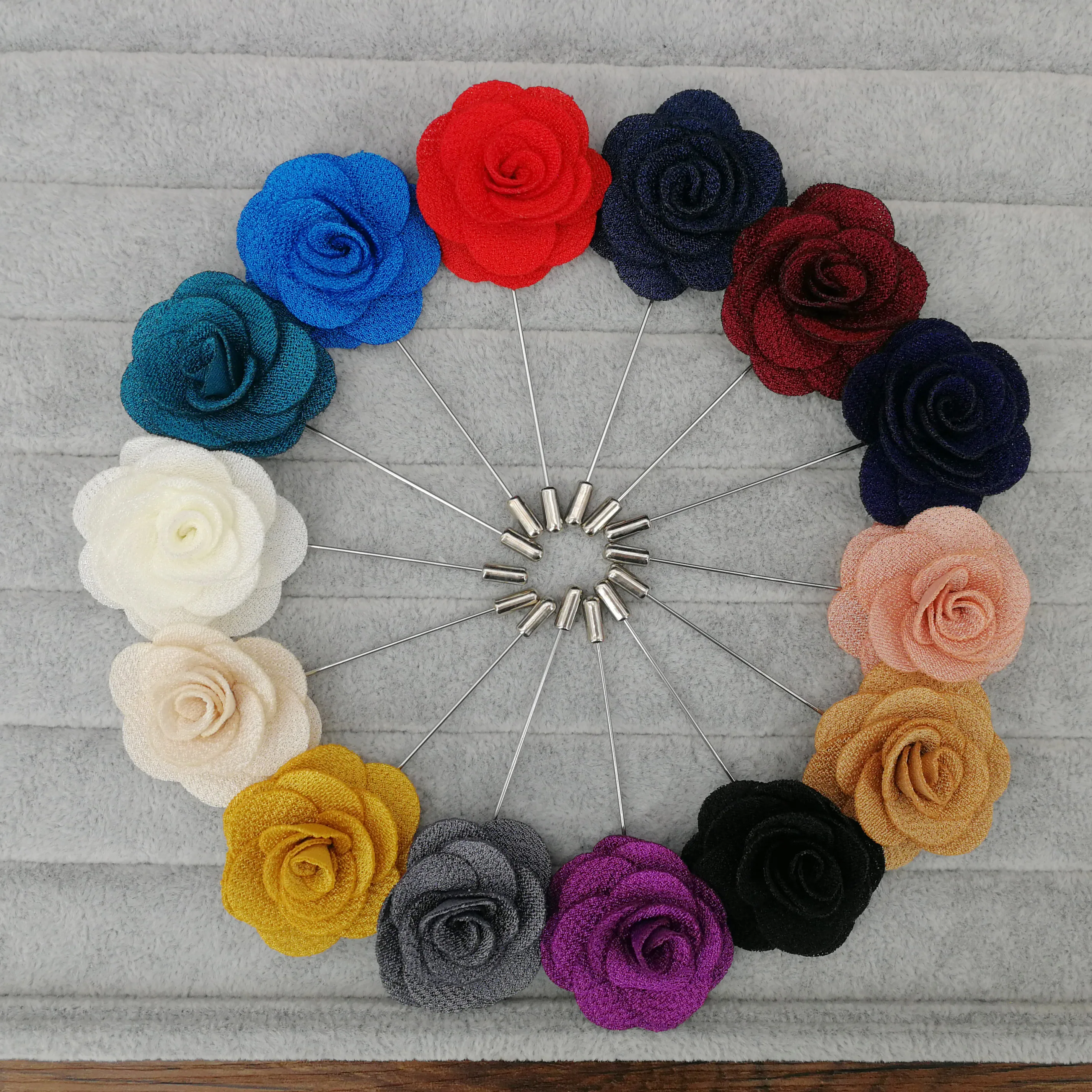 Fabric Flower Brooches for Women Brooch Pins Suits Decoration Lapel Pins For Men Brooch for Suits Accessories in GiftBox