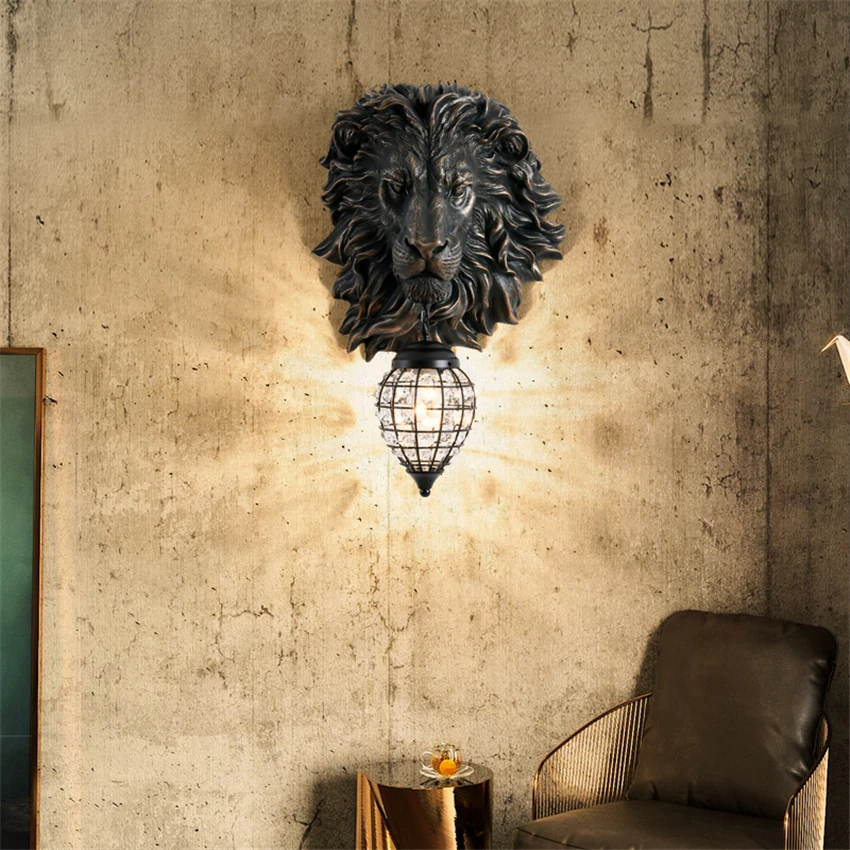 Creative resin lion head gold wall lamps European living room study staircase aisle hotel decor bathroom sconces lights fixtures