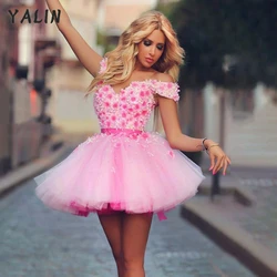 Customized Cute Pink Flower Homecoming Dresses Mini Applique Birthday Party Dress Off The Shoulder Graduation Gown Vestidos De F