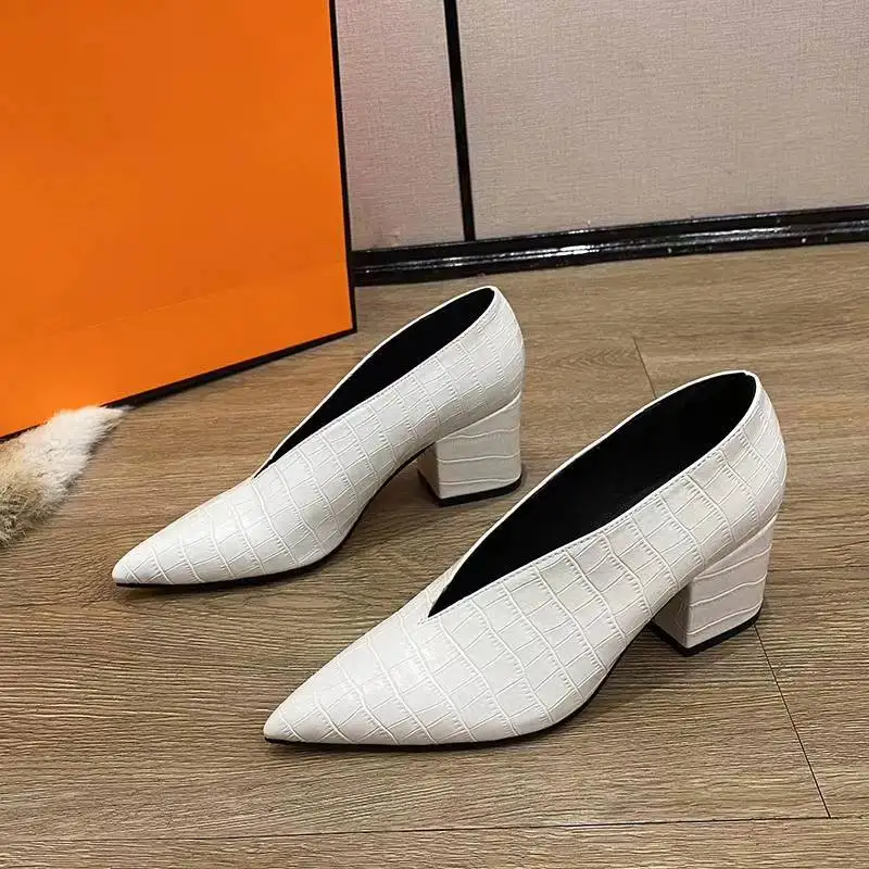 XGRAVITY-Chaussures crocodile à talons épais pour femmes, chaussures pointues pour dames, coupe en V, mode printemps et automne, 2022 nouveau, C325