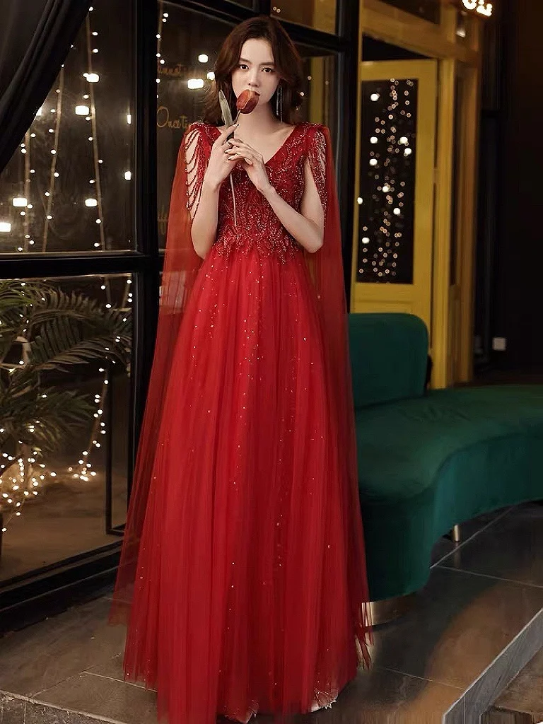 Red Abendkleid Mit Schal V-ausschnitt Quasten Sleeve A-line bodenlangen Spitze Up Applizierte Perlen Phantasie Prom Kleider Roben de Soirée