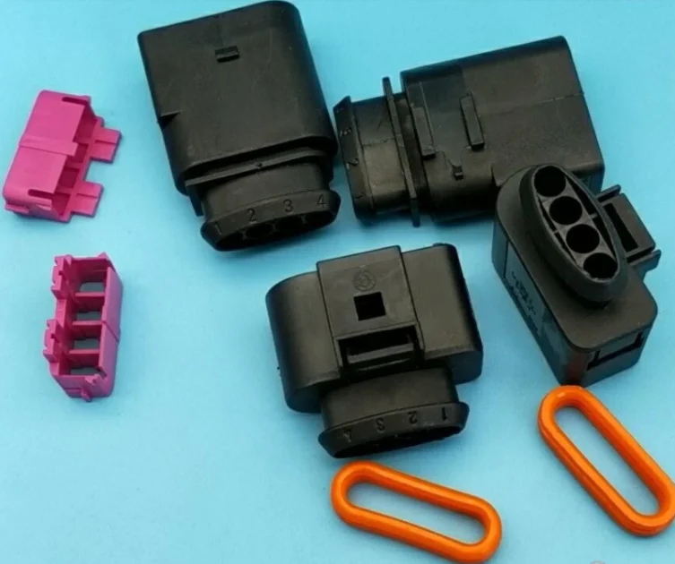 

Free shipping 2/ 5/10/20/50 pcs 4 Way female male Ignition Coil 1J0 973 824 1J0 973 724 plug connector