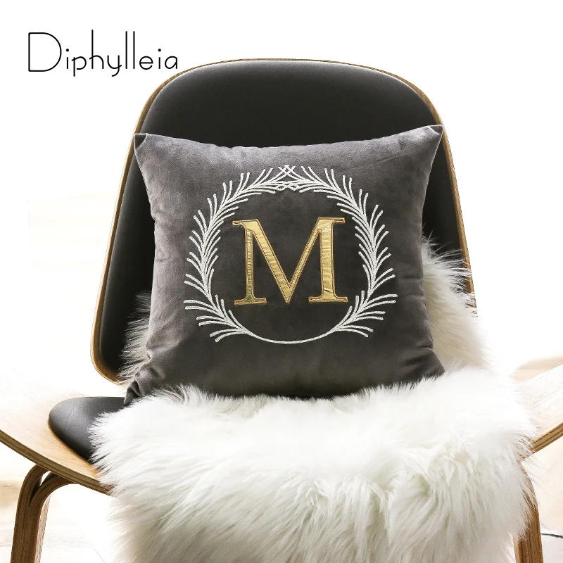 Diphylleia Monogrammed Cushion Covers Initial Letter Embroidery Coussin Soft Velvet Orange Rose Red Green Pillow Case Drop Ship