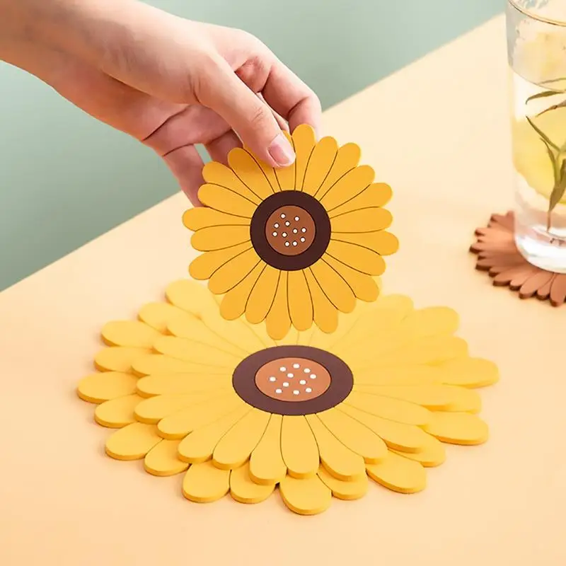 Kapmore 1pc Creative Trivet Mat Heat Insulating PVC Non-Slip Sunflower Pattern Pot Holder Mat Cup Coaster Cup Accessories