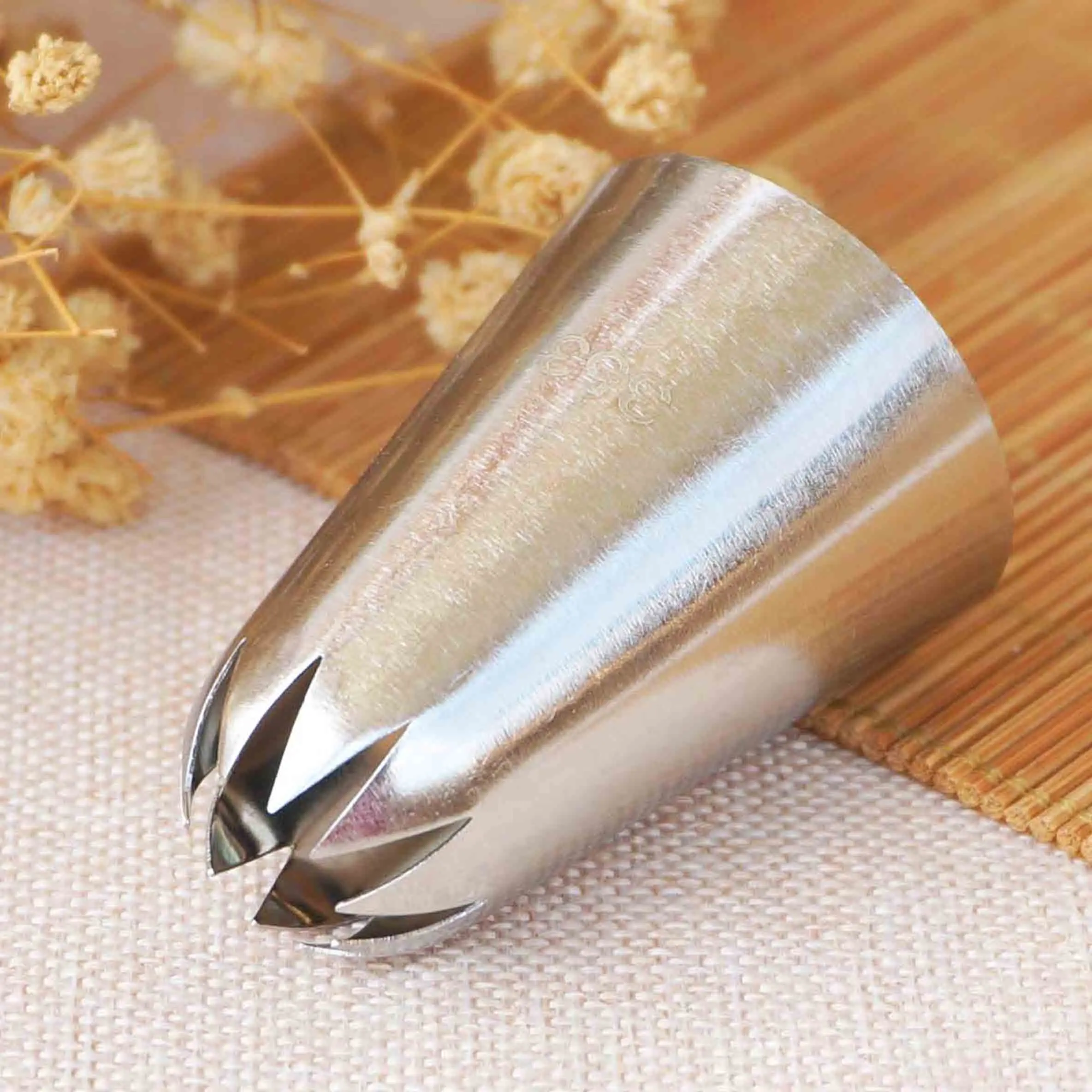 #353 Large Size Close Star Piping Nozzle Cake Cream Decoration Stainless Steel Icing Tips Cupcake Pastry Tools