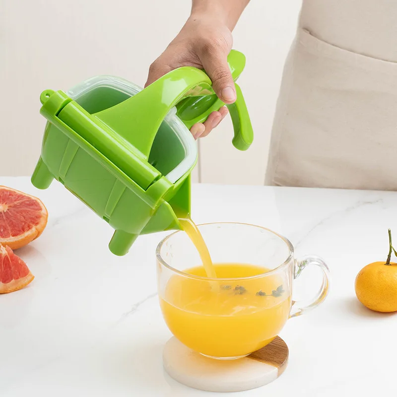 Portable Manual Juice Squeezer Hand Pressure Cherries Orange Lemon Grape Squeezer Food Grade Plastic Fresh Home Juice Squeezer