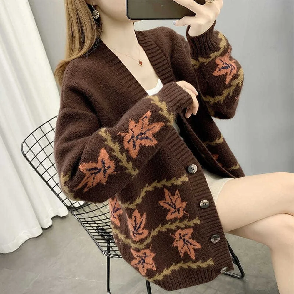 Women\'s Knitted Cardigan, Beautiful Sweater with Maple Leaf Pattern, V-neck Button Khaki Ladies Sweater Cardigan Autumn Cardigan