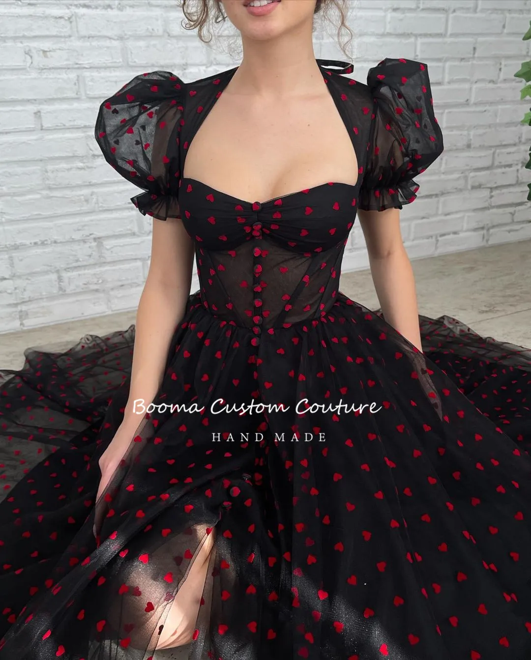 Booma Red Hearts Black Tulle Midi Prom Dresses Short Puff Sleeves Tea-Length Formal Prom Gowns Evening Party Gowns Customized