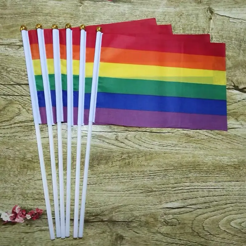 Xvggdg  100 pcs/lot Rainbow hand flag  Waving Gay Pride LGBT parade Les Bunting 14x21cm party decotation