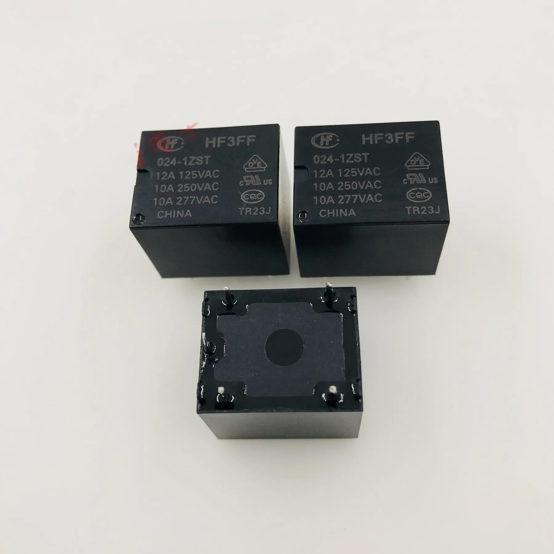 

HF3FF-24VDC-1ZST 10A 250VAC JQC-3FF relays