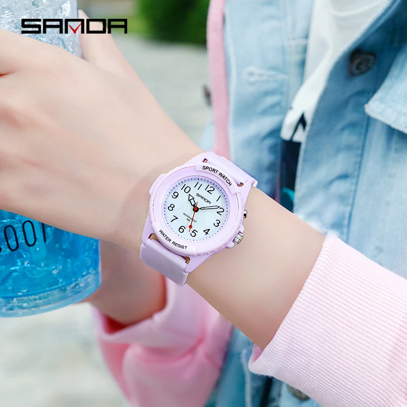 New Style Women Watches Simple Dial Quartz Watch Luxury Back Light Wristwatch Ladies Watch SKMEI Girl\'s Clock 50m Waterproof