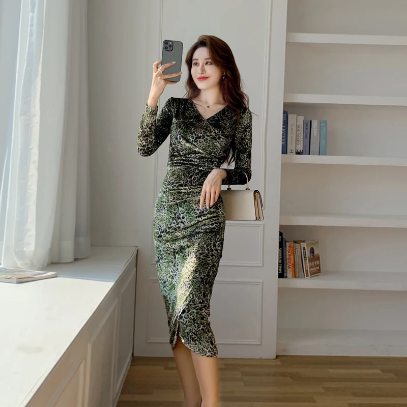 Long Sleeve Autumn Winter Dress 2021 Warm V-neck Tight Hip Wrap Elegant Dresses for Women for Party Woman Fashion Cyber Y2k Midi