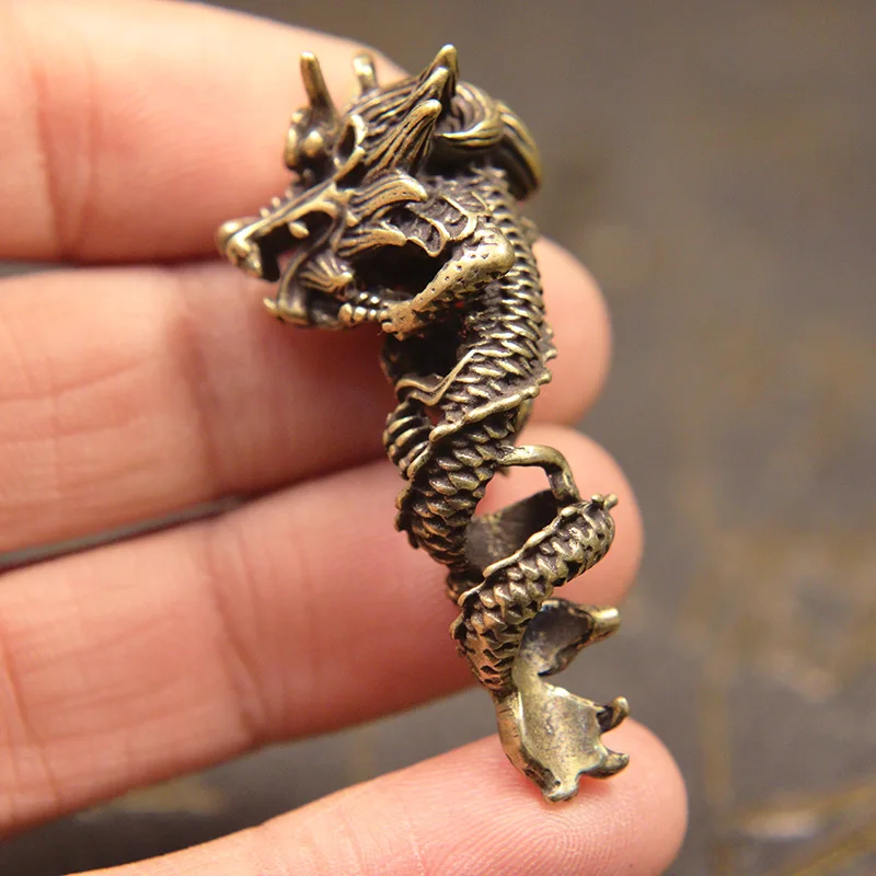 Vintage Copper Chinese Beast Zodiac Dragon Figurines Car Key Chain Pendants Metal Brass Animal Keychain Hanging Jewelry Keyrings