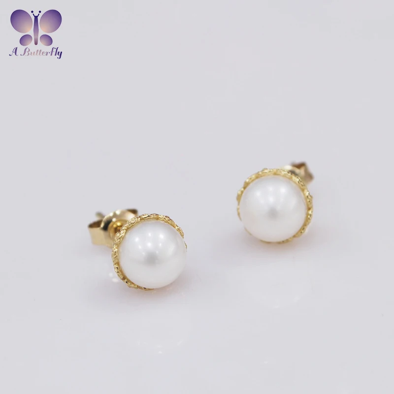 

9K Yellow Gold Natural Seawater Pearl Stud Earrings Light Luxury Retro Pattern Jewelry Earrings Birthday Gift