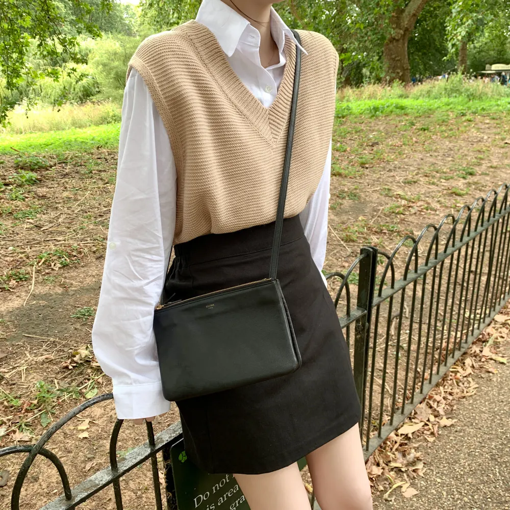 Women Sweater Vest Pullover Female Knitting Overszie Sweaters Sleeveless Girls Loose Elegant Knitted Thick Outerwear New