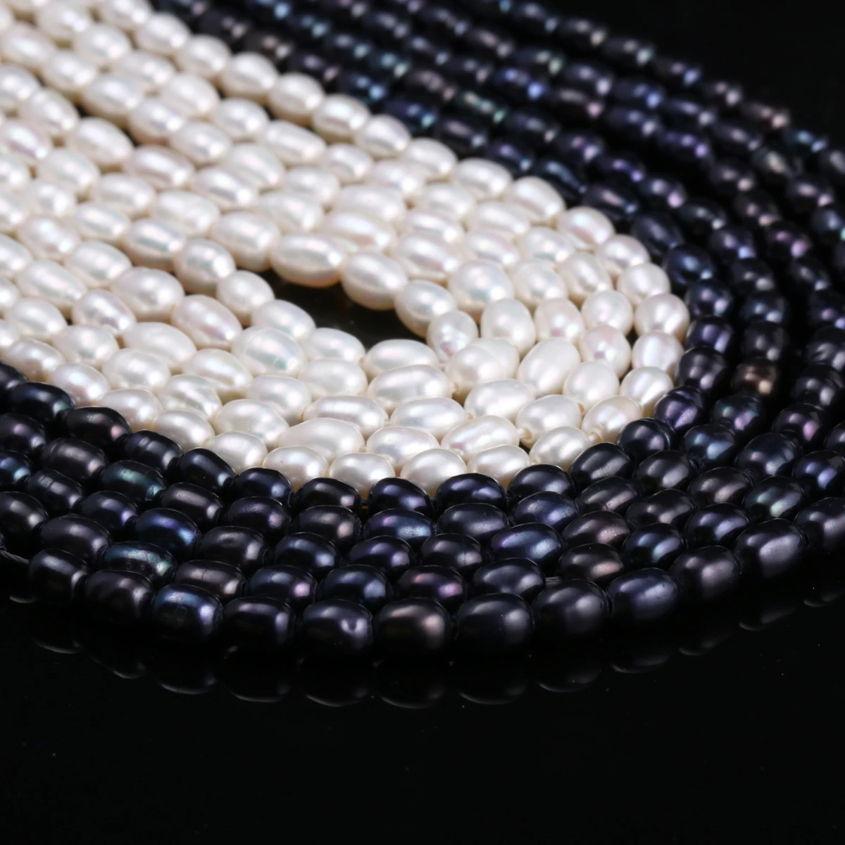 Natural Freshwater Cultured Pearls Beads Rice Shape 100% Natural Pearls for Jewelry Making DIY Strand 14 Inches Size 4-5mm
