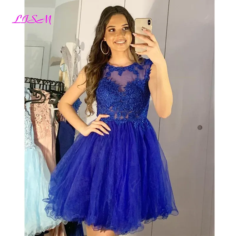 

A-Line Mini Homecoming Dresses Scoop Lace Appliques Special Occasion Graduation Dress Sexy Short Prom Gowns