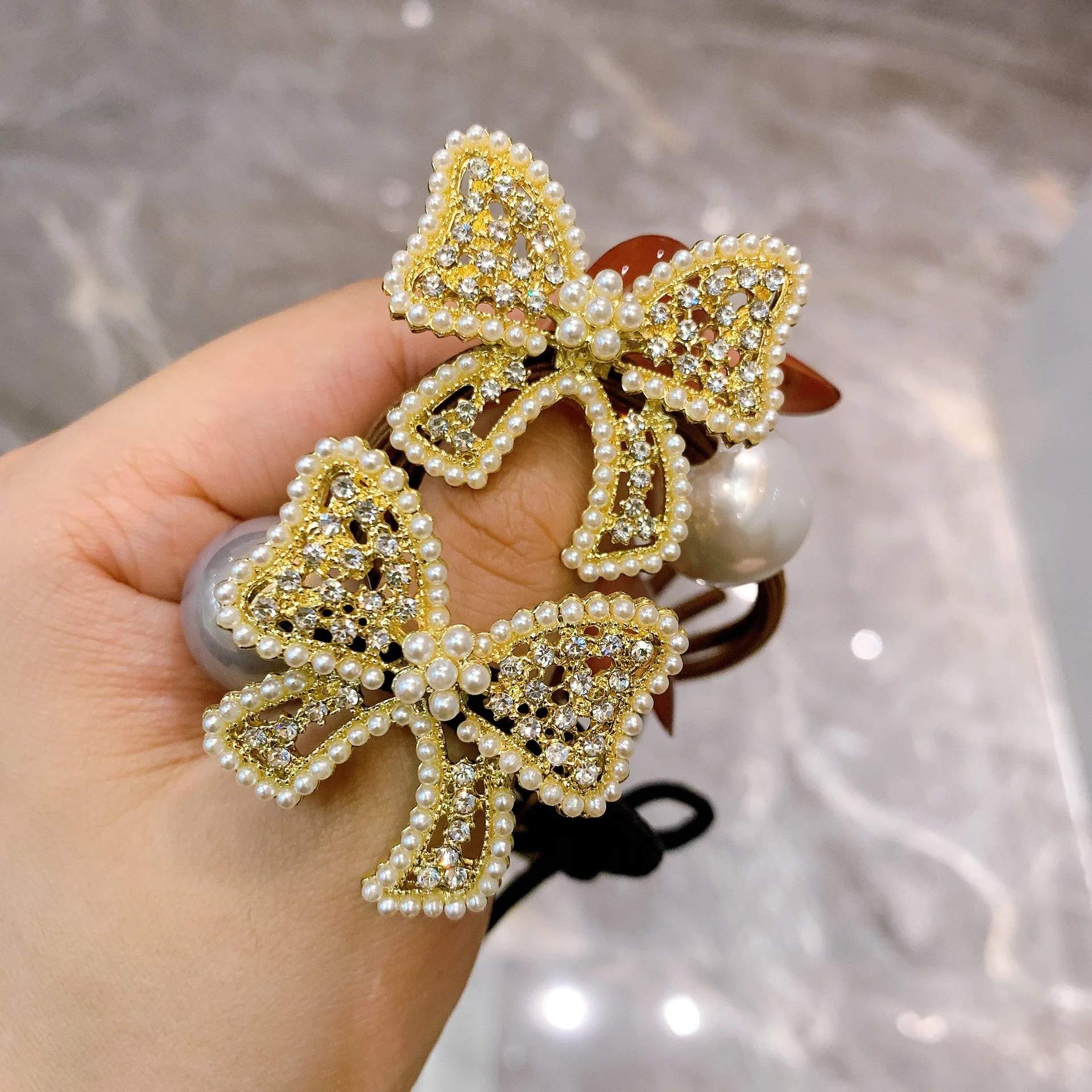 New Style Headwear High-End Sense Head Rope Bowknot Pearl Hair Rope Simple Female Net Red Ponytail Head Rubber Band