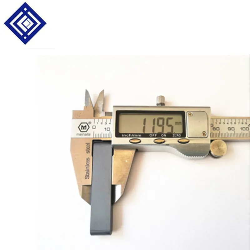 حلقة مغناطيسية مسطحة عالية الجودة من النيكل والزنك والفيريت FS7.6 * 6.5*12 ، حلقة مغناطيسية مسطحة تنعيم عالية التردد 40 نواة