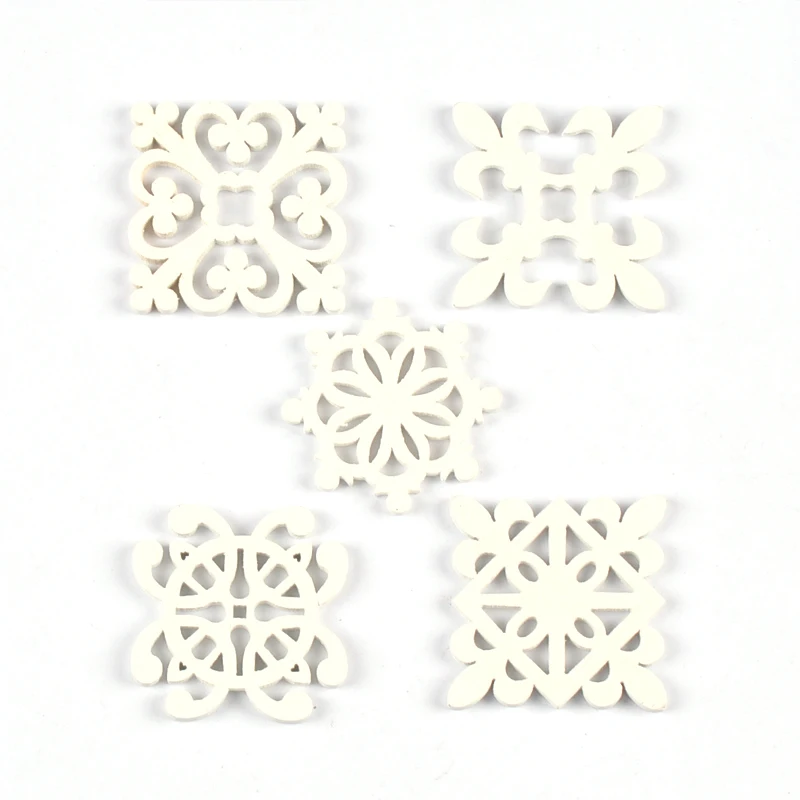 20pcs White Openwork Snowflake Pattern Wooden Pendants Christmas Tree Decorative Crafts Navidad Hanging Gifts Accessories M2264