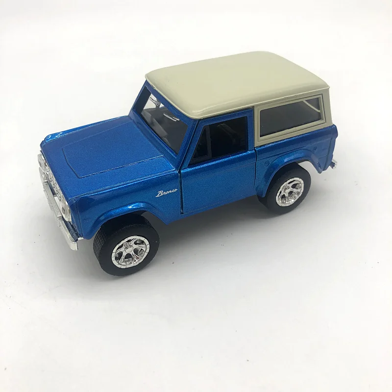 1/32 New Special Die-cast Metal 1973 American Classic Hard Model Off-road Vehicle Furniture Display Collectiontoy Car