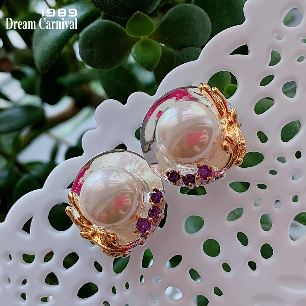 DreamCarnival1989 New Original Delicate Feminine Earrings for Women Ladies Dress-up Look Simulated Pearl Unique Jewelry WE3985