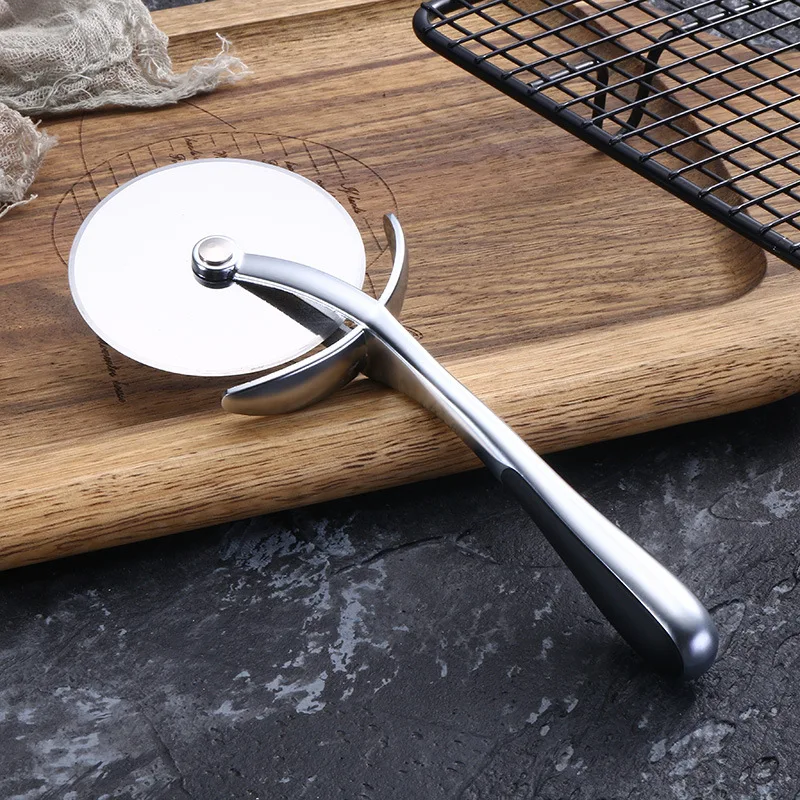 

Pizza Cutter Stainless Steel Pizza Knife Cake Bread Pies Round Knife Cutter Pizza Tool Pizza Wheels Cooking Tool