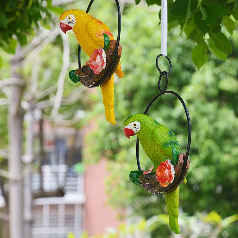 Creative Resin Parrot Hang On Tree Outdoor Garden Decoration Statue Animal Sculpture For Home Office Room Garden Decor Ornament