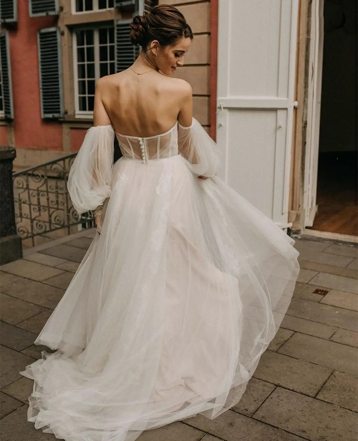 Robe de mariée bohème à manches longues bouffantes pour femmes, robe trapèze pour patients, appliques en dentelle simples, robe chérie, tout ce qui est élégant