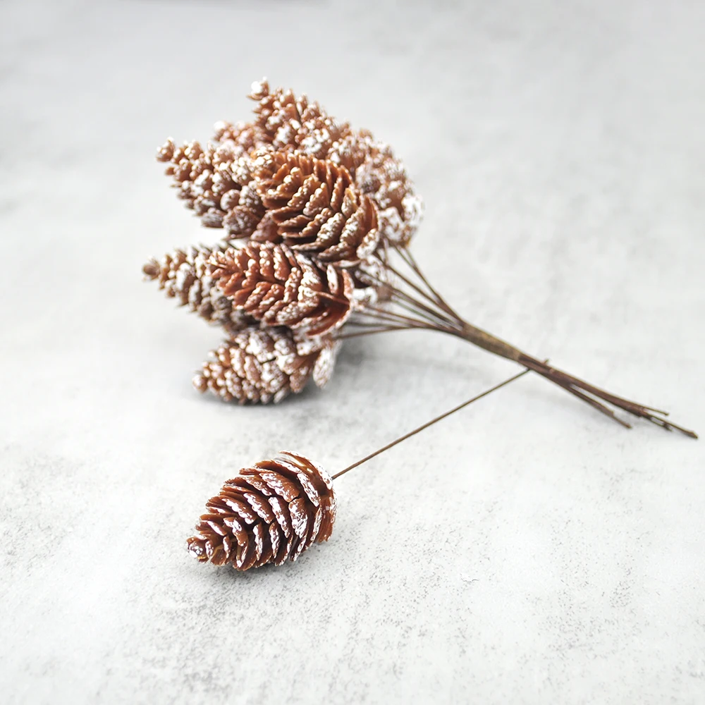12 stücke/bündel von künstliche pflanze gefälschte kiefer kegel dekoration Weihnachten kranz home dekoration diy kranz hochzeit dekoration