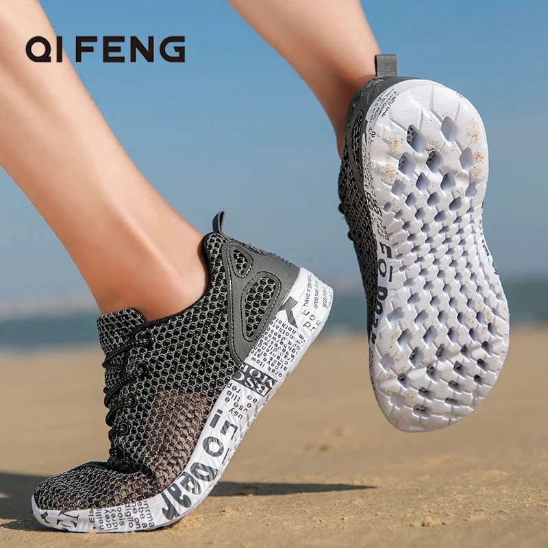 2025 New Arrival Men Fashion Breathable Outdoor Sports Aqua Shoes Canyoneering Beach Walking Mesh Sneakers Water River Tracing