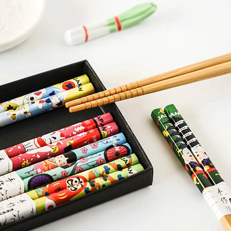 

Reusable 5 Pairs Set Handmade Chopstick Bamboo Japanese Natural Wood Chopsticks Sushi Food Tumbler Flower Wooden Chop Sticks NEW