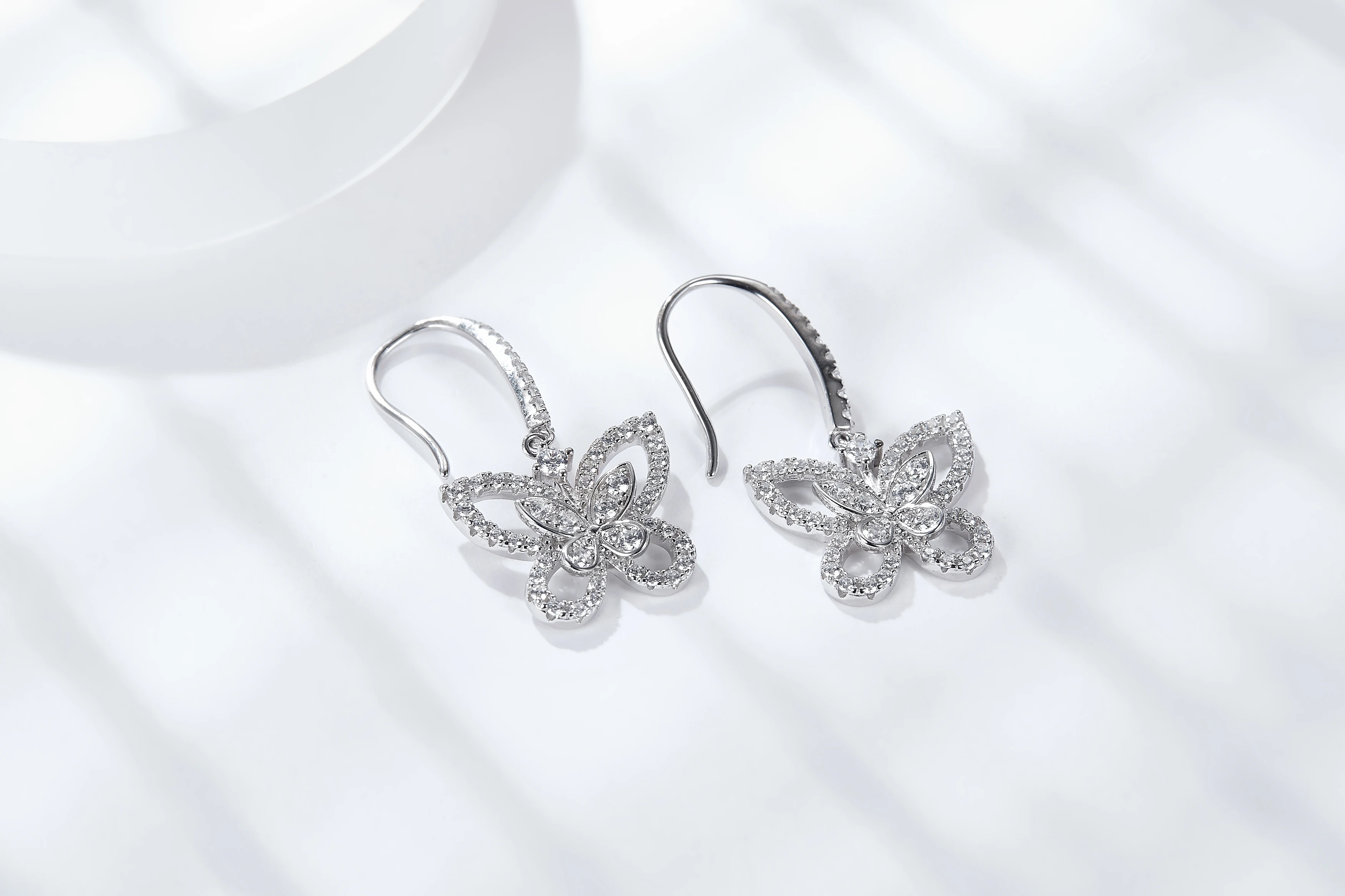 Luxury 100% 925 Sterling Silver Butterfly Ear Hook D Color Moissanite zircon Jewelry Drop Earrings for Women Wedding Party Gifts