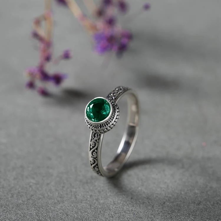 New s925 silver emerald temperament charm cut green crystal frosty wind round opening adjustable women's ring