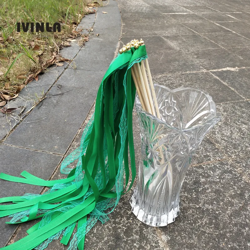 50pcs/lot leaf green lace wedding wands with gold bell for wedding decoration