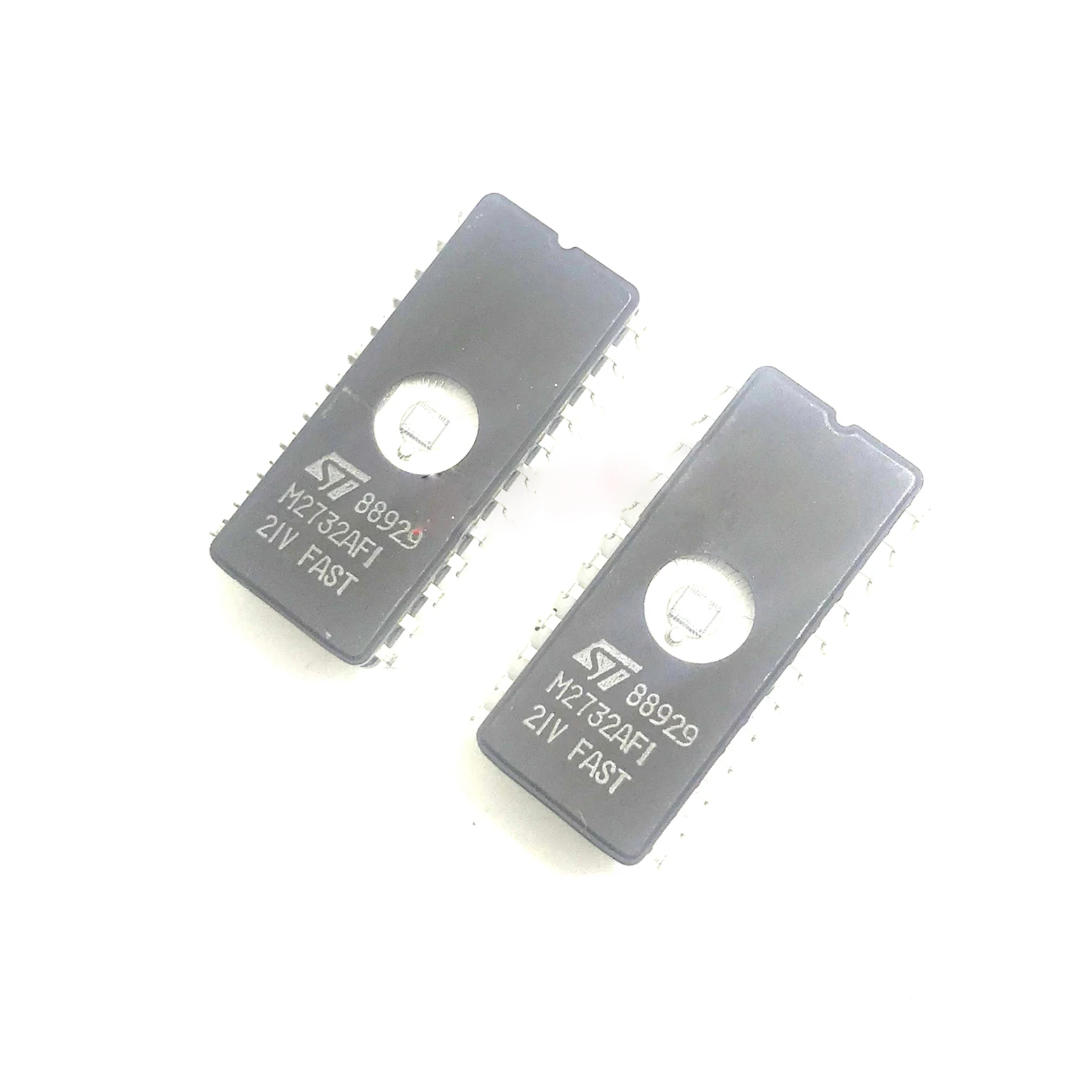 

50pcs/lot M2732AFI-21V CDIP24 M2732-AFI-21V NMOS 32K 4K x 8 UV EPROM M2732AFI21V M2732AF1-21V M2732AF1 21V M2732 AF1-21V