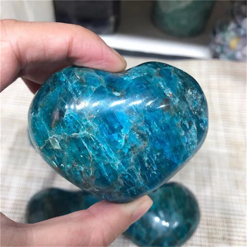 High Quality Hand Carved Semi Precious Stones Crafts Natural Blue Apatite Heart Shaped Gemstone For Sale