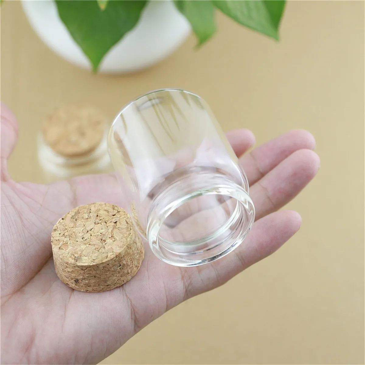 

6 Pieces 47*60mm 60ml Cork Glass Bottle Stopper Spicy Storage Jar Bottle Containers Glass spice storage Jars Vials DIY Craft