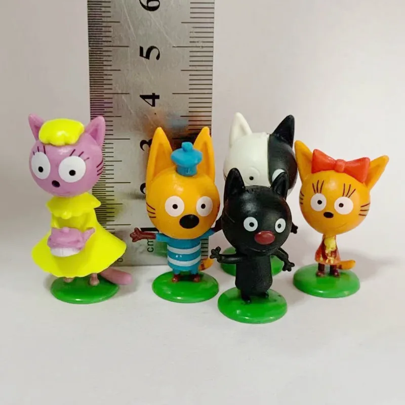 3-4cm kid e cats Action Figure giocattoli Happy Three gattini collezione di decorazioni Figurine modello giocattolo per bambini regali di natale