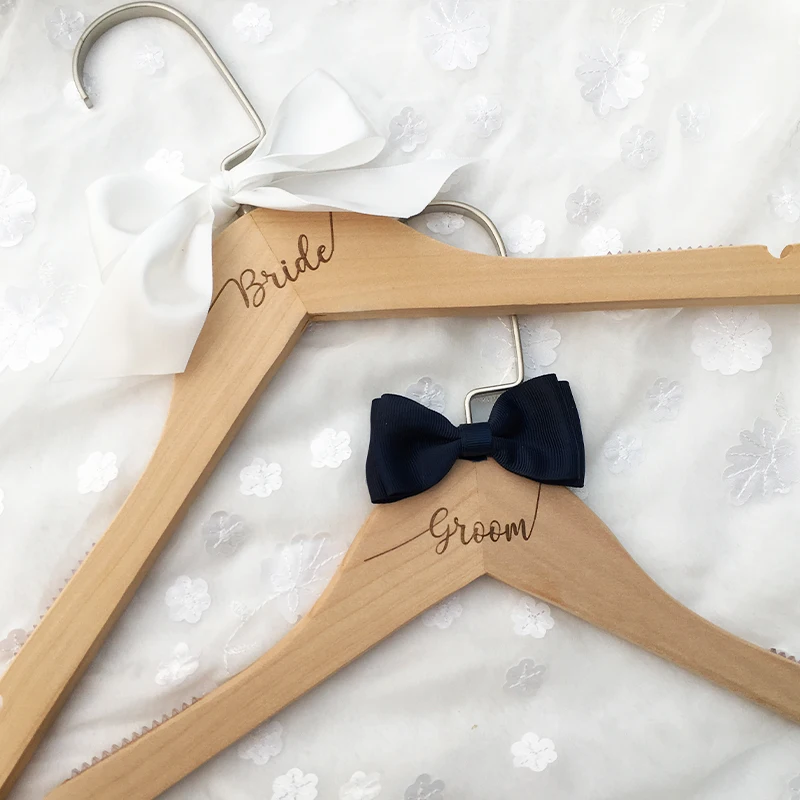 Wedding Dress Hanger Custom Bride Hanger, Gift for Bride, Wedding Party Bridal Shower Gifts, Wedding Hangers, Bridesmaid Gifts