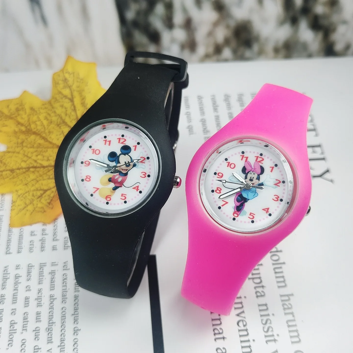 The New Disney Mickey Minnie Cartoons Silicone Children\'s Watch lovely Silicone jelly Quartz watches boy girl Wrist watch Watch