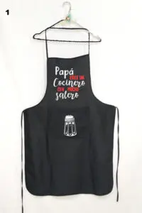 Personalized gifts ideal for dad or his: aprons with a large front pocket and whatever name you choose. Perfect for the chef of the house. Choose your model and we will customize it. Shipping