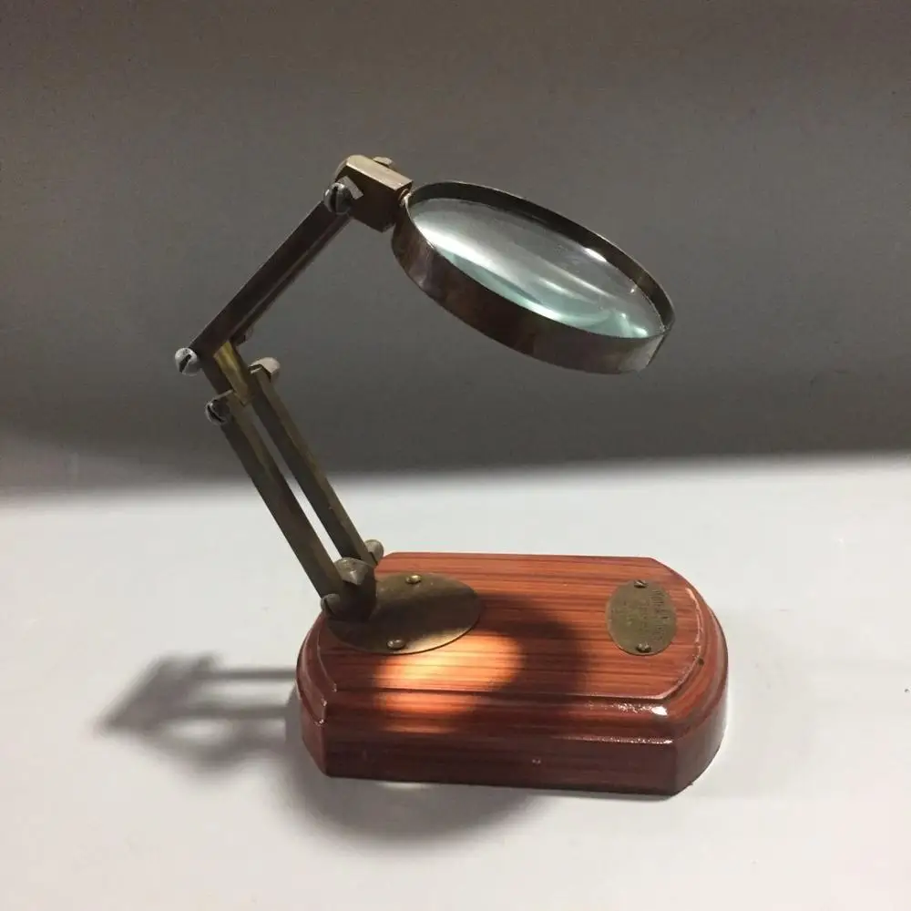 

Exquisite antique magnifier ornament