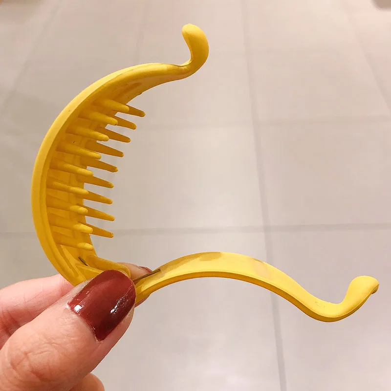 New Cute Candy Colors Banana Shape Hair Claws Women Girls Sweet Hair Clips Ponytail Holder Hairpins Fashion Hair Accessories