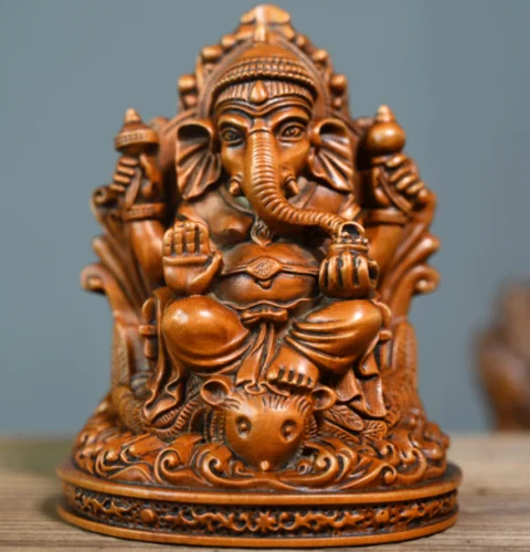 

GY033 -11.5 X 9 X7.5 CM Carved Boxwood Figurine Carving -Thai Elephant Trunk God Sculpture Home Decor