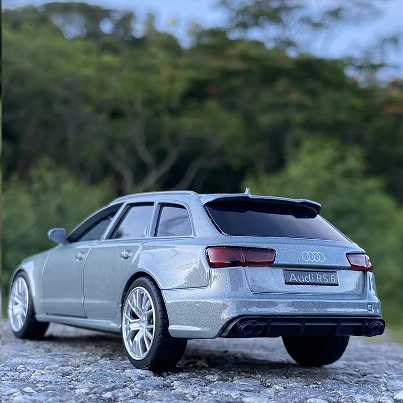 1:36 Audi RS6 Station Wagon Car Model Alloy Diecasts Toy Vehicles Car Metal Model Simulation Pull Back Collection Childrens Gift